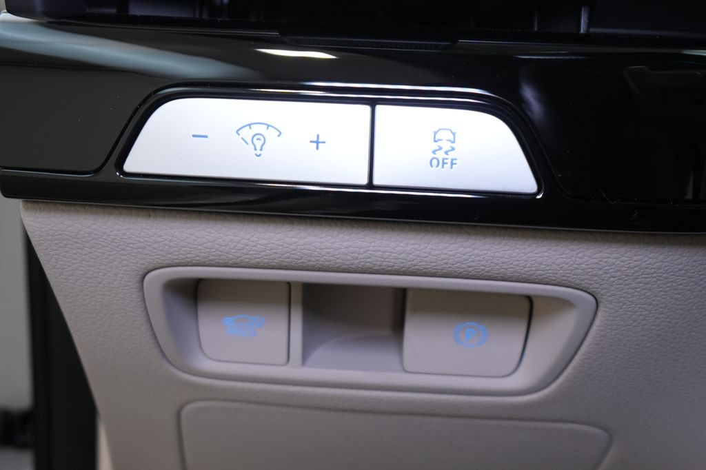 2026 Genesis G80