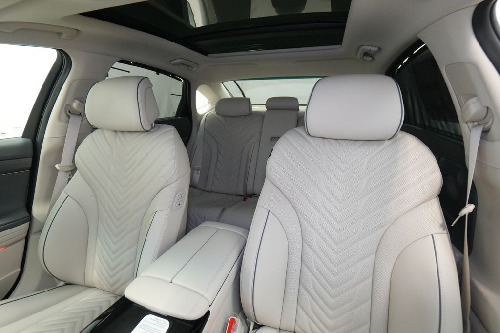 2026 Genesis G80