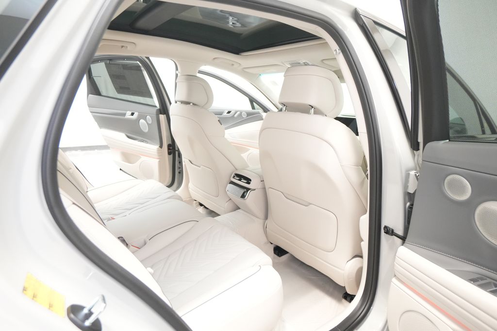 2026 Genesis G80