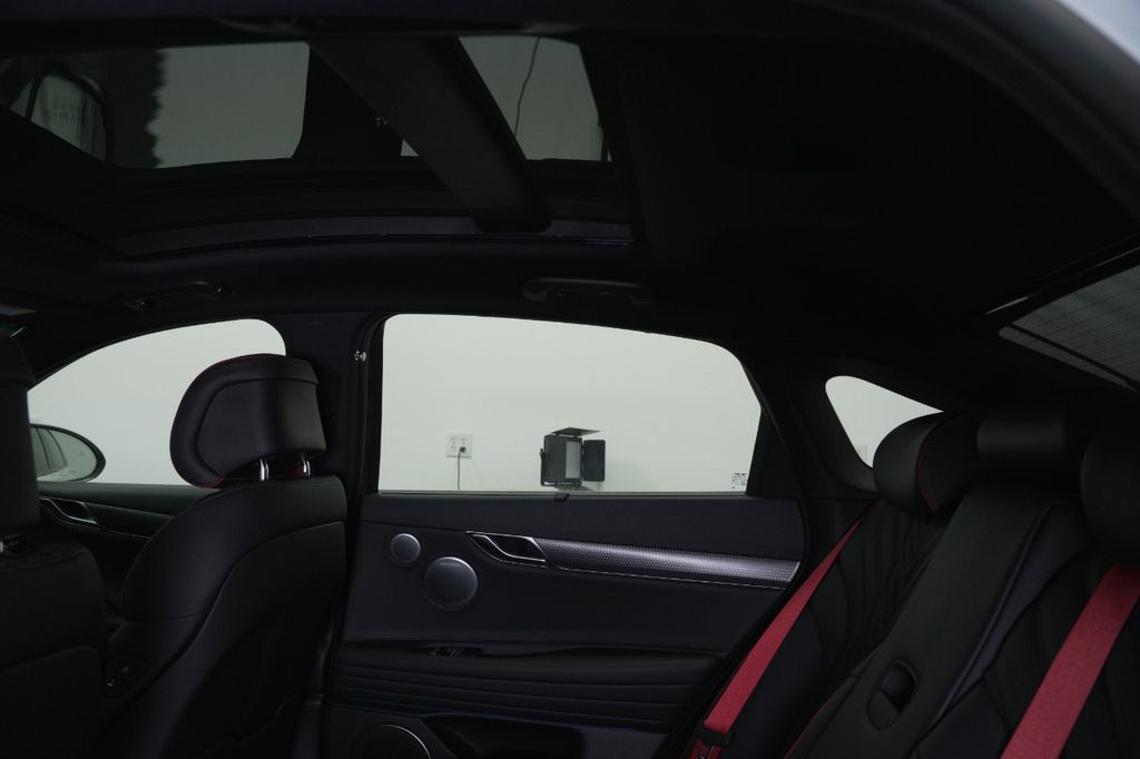 2025 Genesis G80