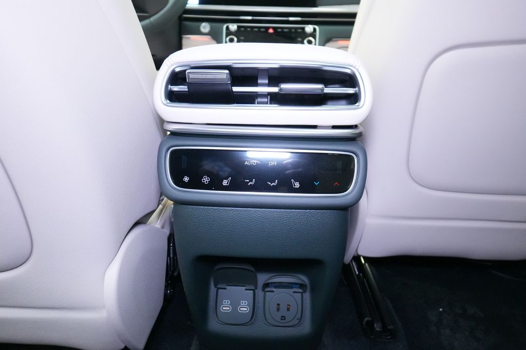 2026 Genesis GV80