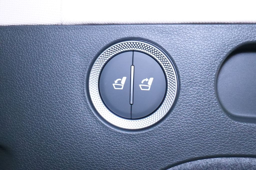 2026 Genesis GV80