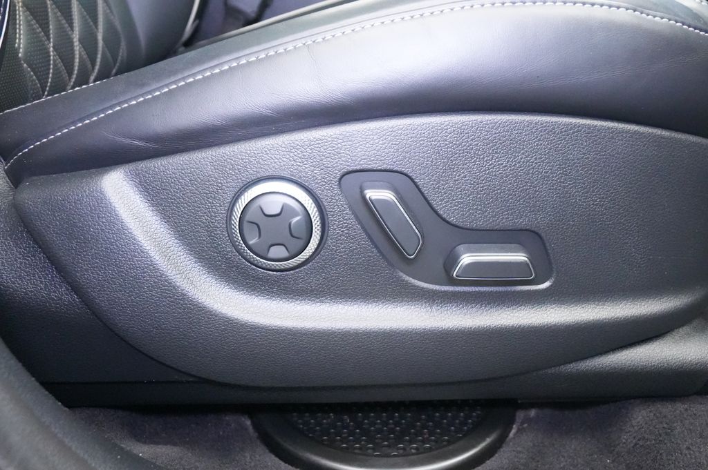 2023 Genesis GV80