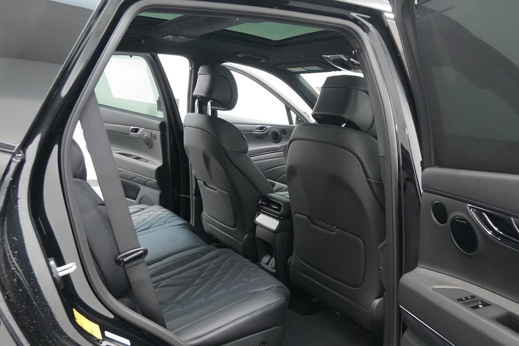 2026 Genesis GV80