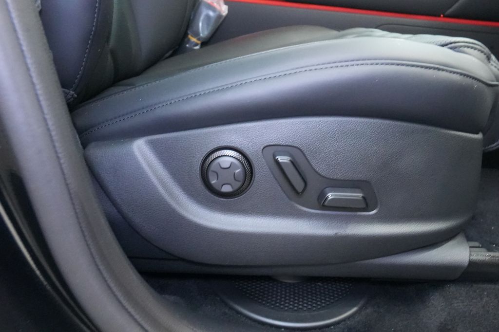 2026 Genesis GV80