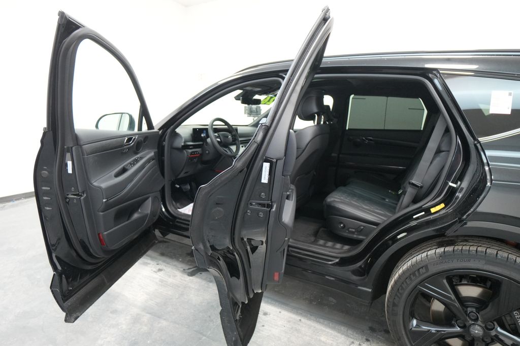 2026 Genesis GV80