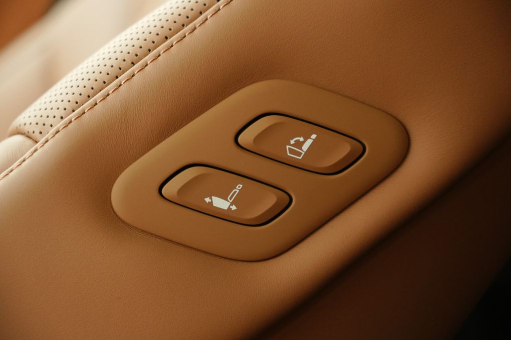 2025 Genesis GV80