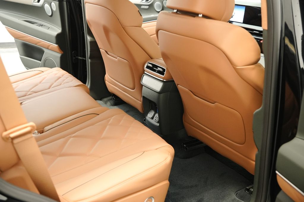 2025 Genesis GV80