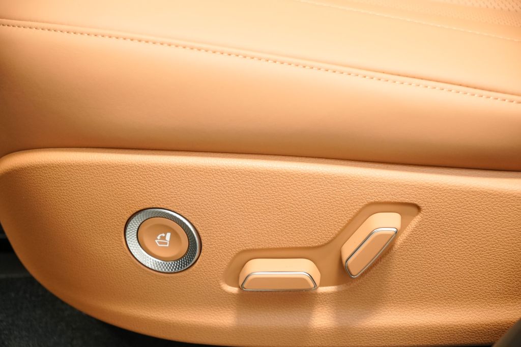 2025 Genesis GV80