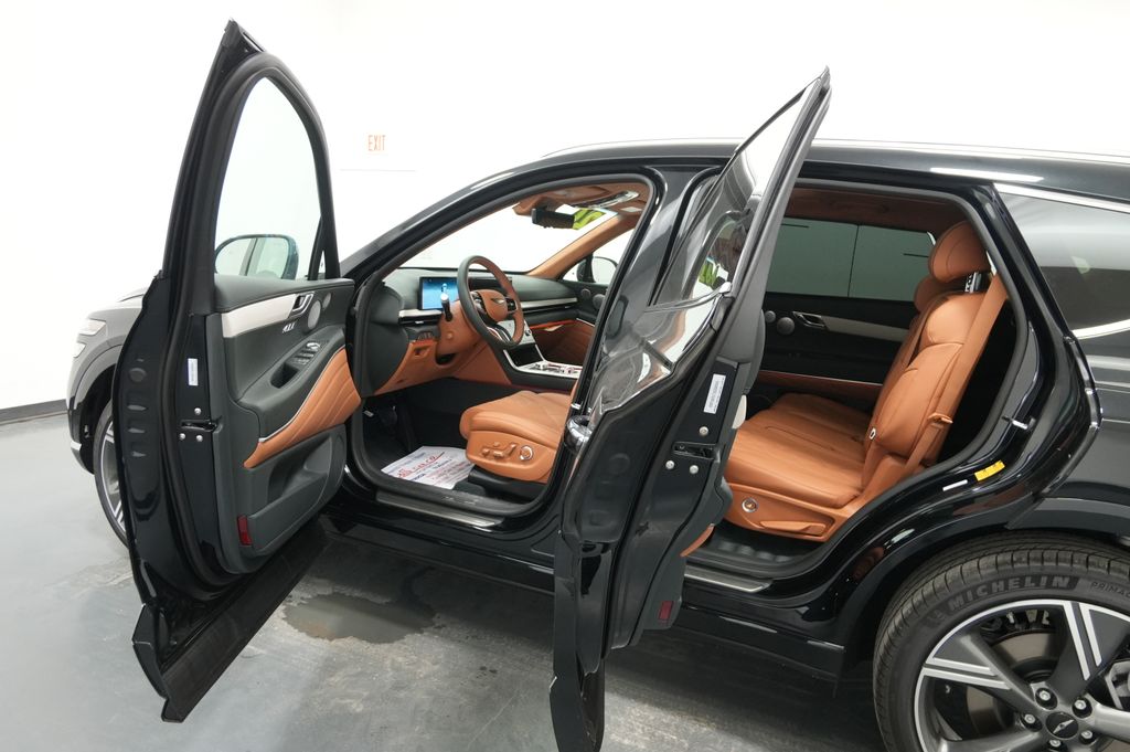 2026 Genesis GV80