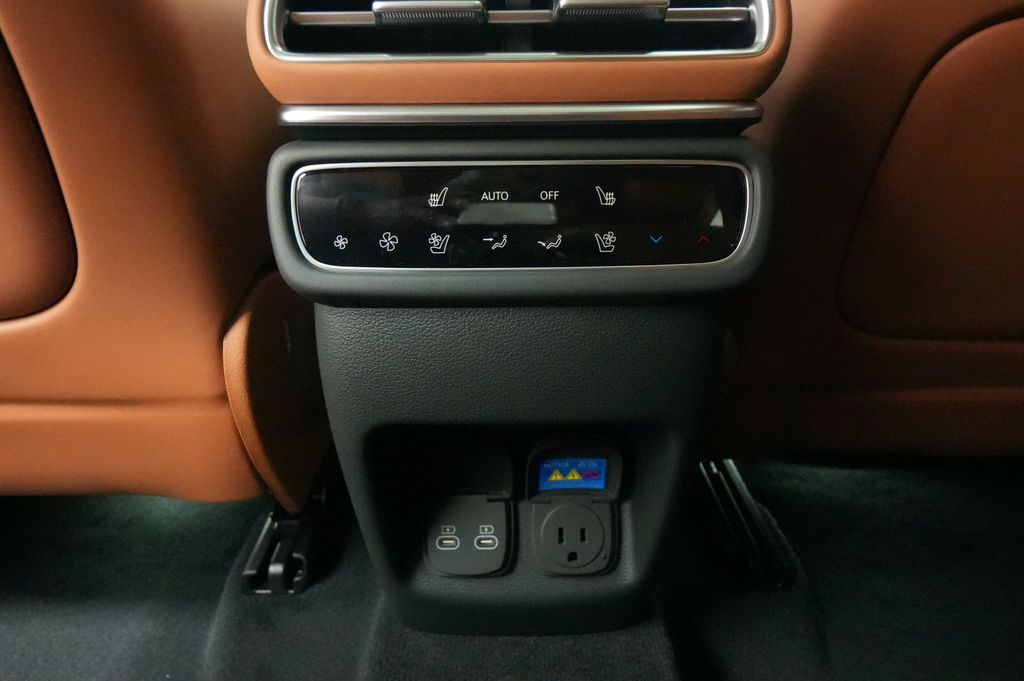 2026 Genesis GV80