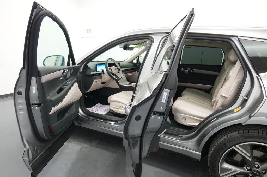 2026 Genesis GV80