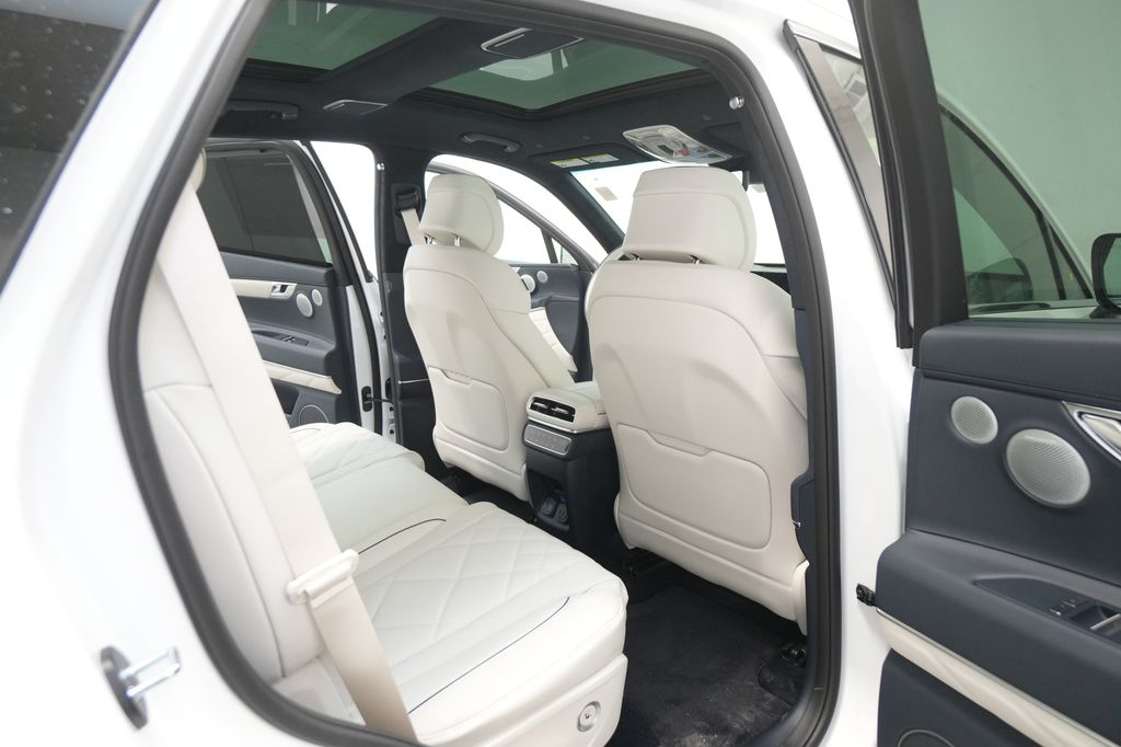 2026 Genesis GV80