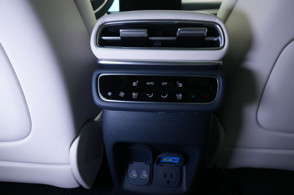 2026 Genesis GV80