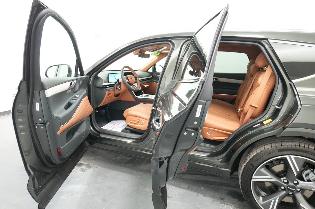 2026 Genesis GV80