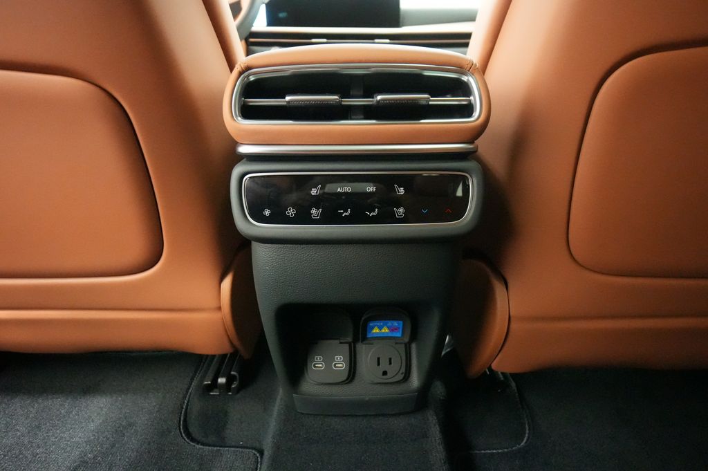 2026 Genesis GV80