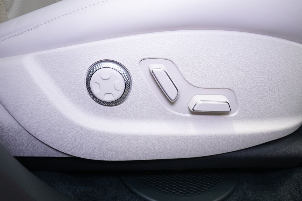 2026 Genesis GV80