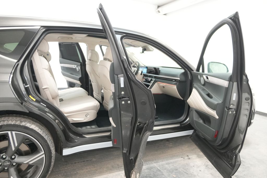 2026 Genesis GV80