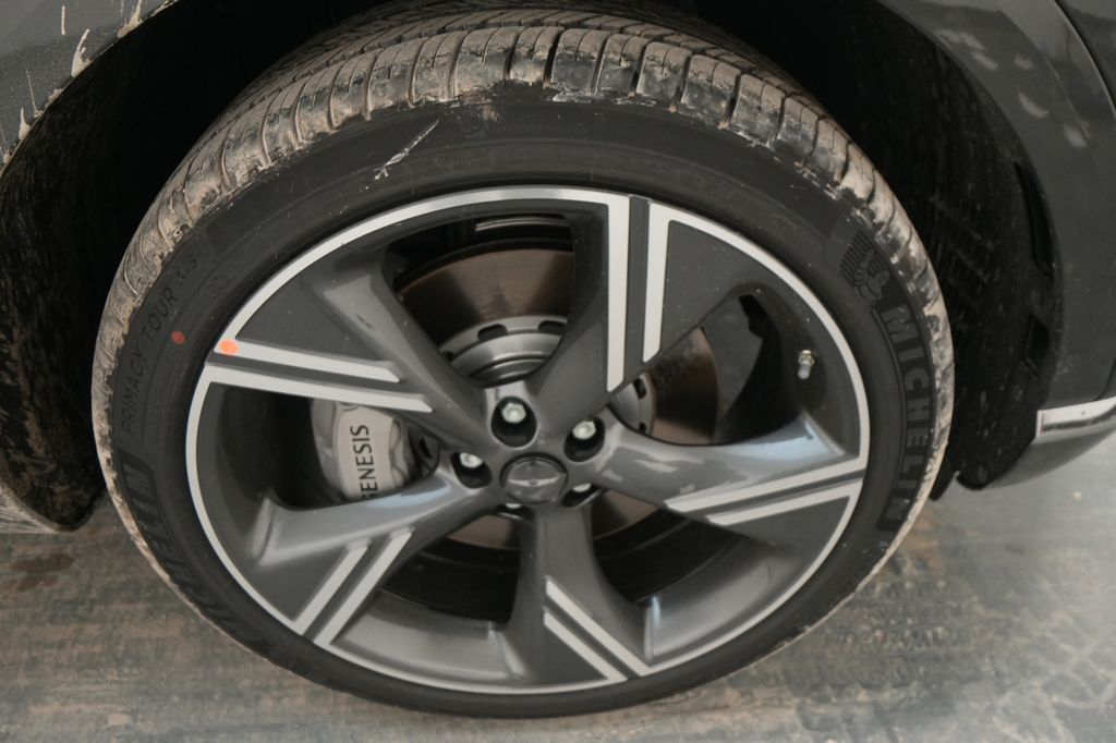 2026 Genesis GV80