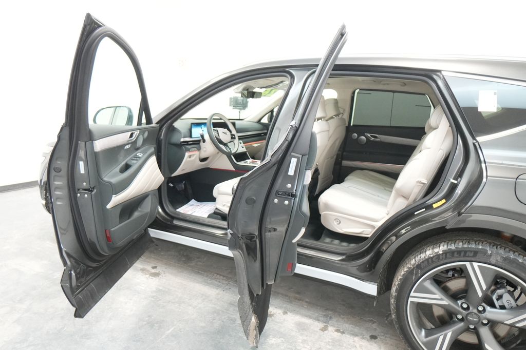 2026 Genesis GV80