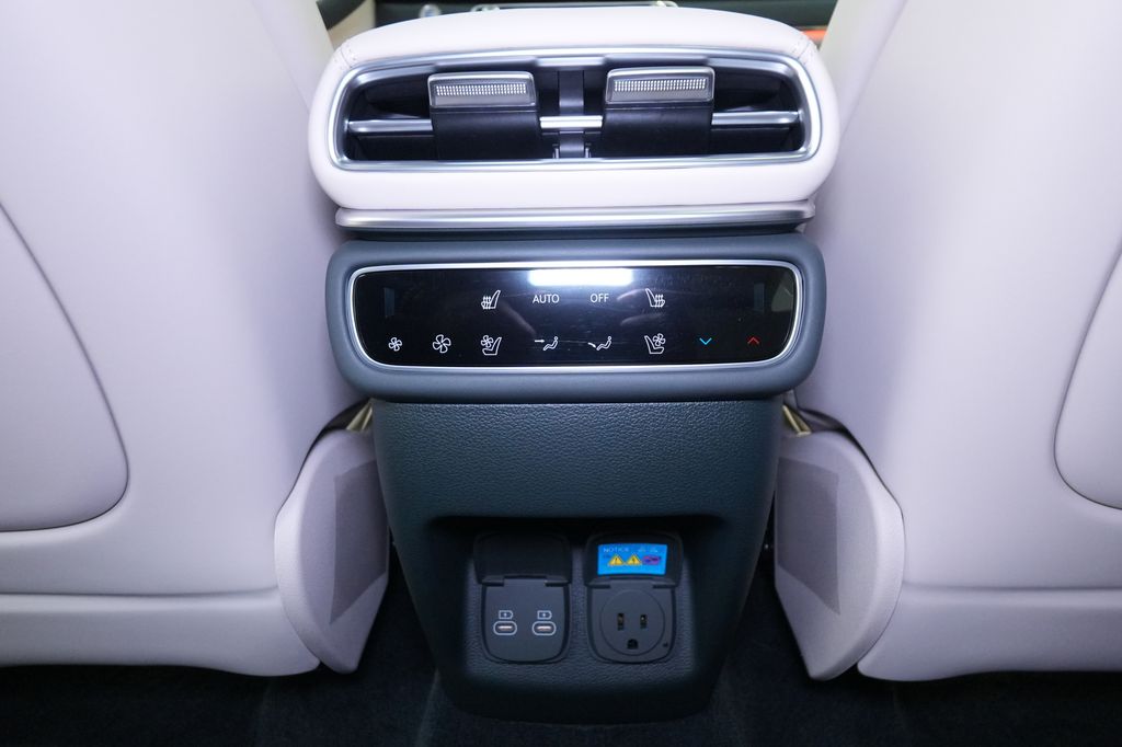 2026 Genesis GV80