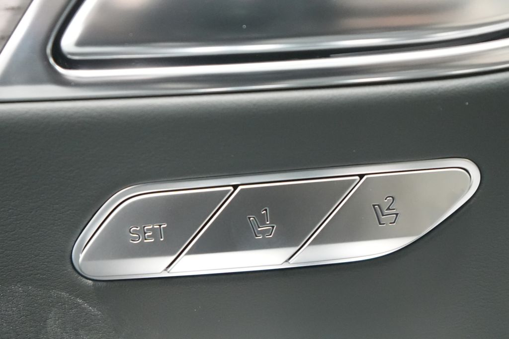 2026 Genesis GV80
