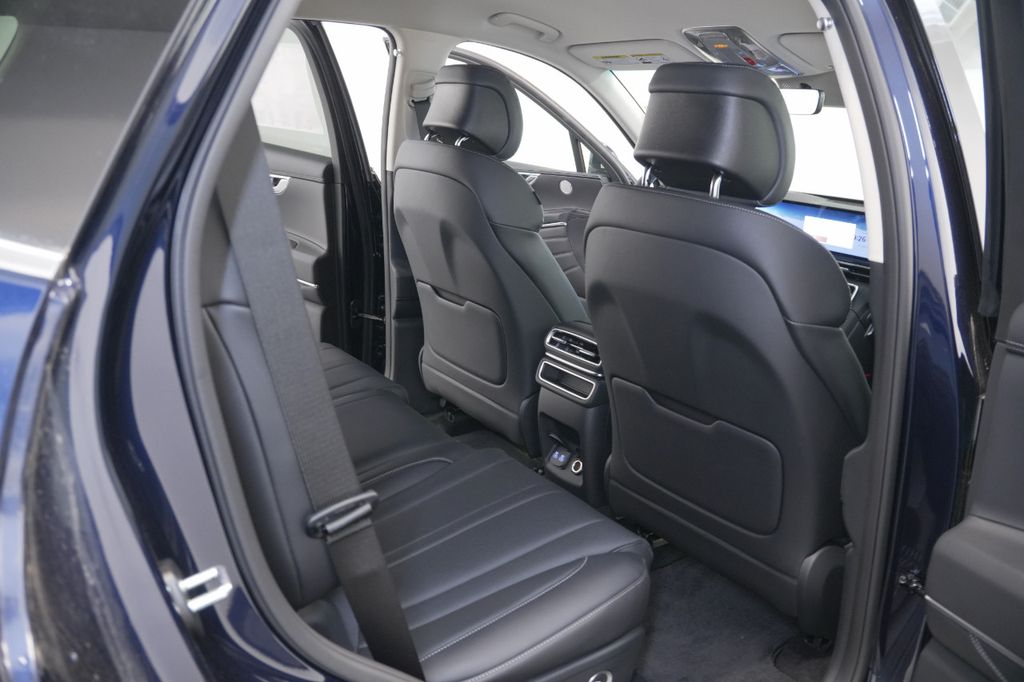 2025 Genesis GV80