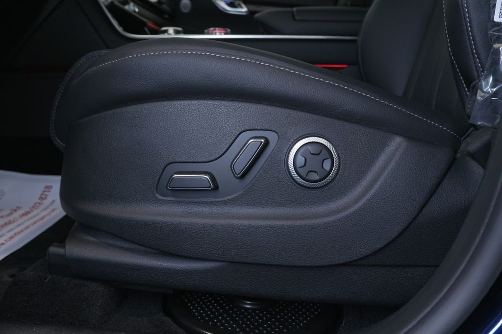 2025 Genesis GV80