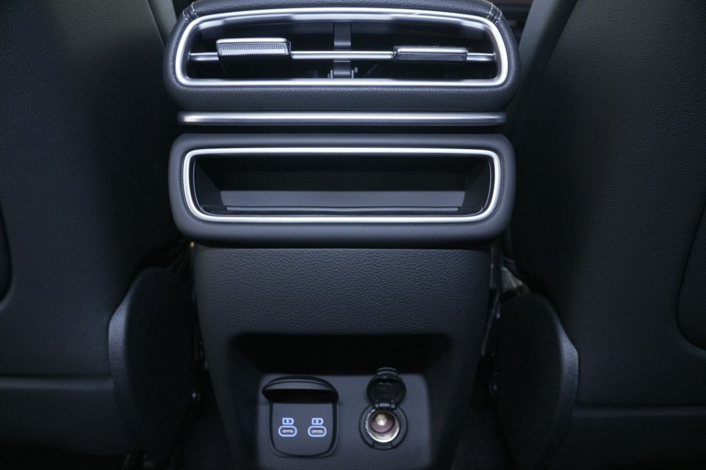 2025 Genesis GV80