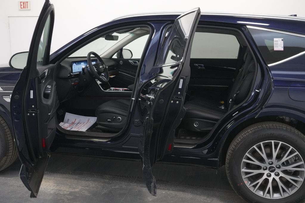 2025 Genesis GV80
