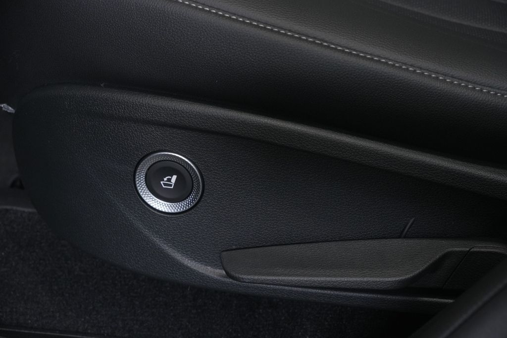 2025 Genesis GV80