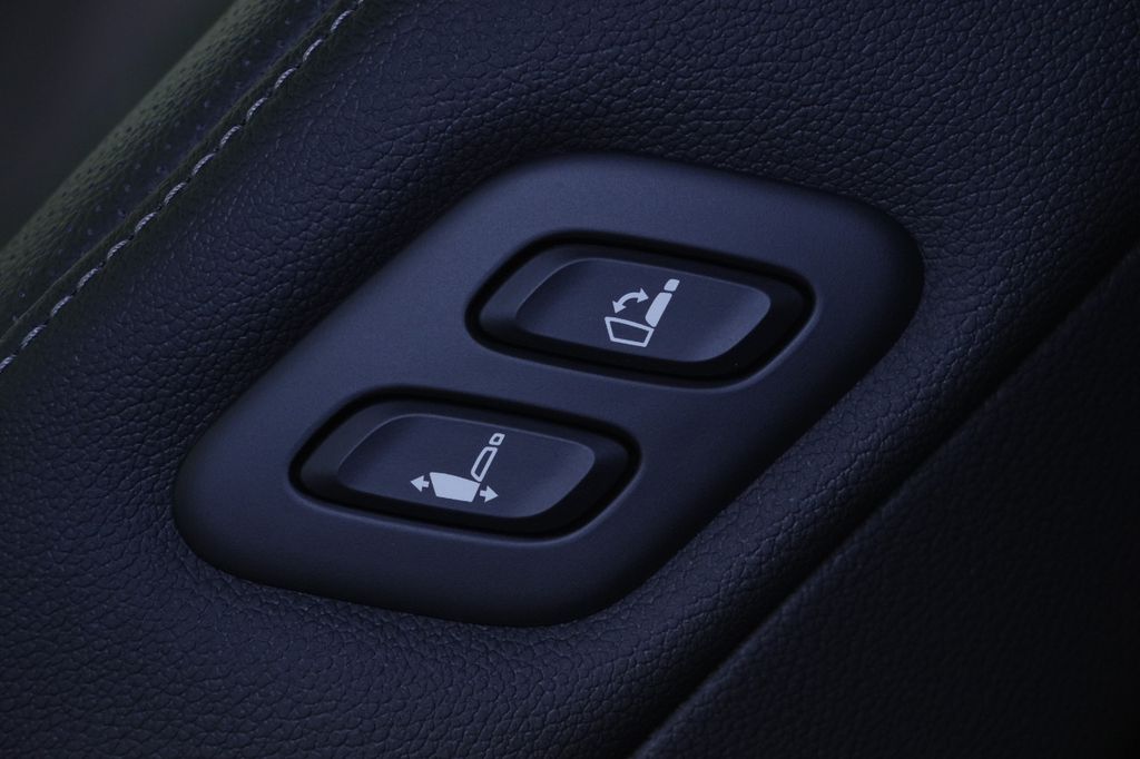 2025 Genesis GV80