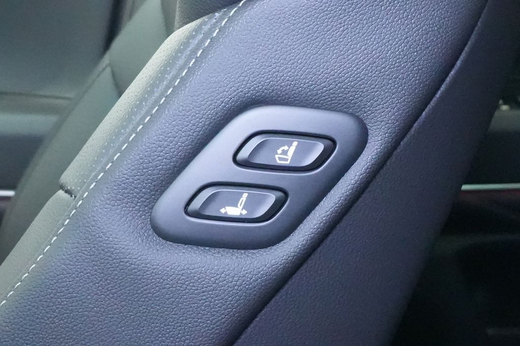 2026 Genesis GV80