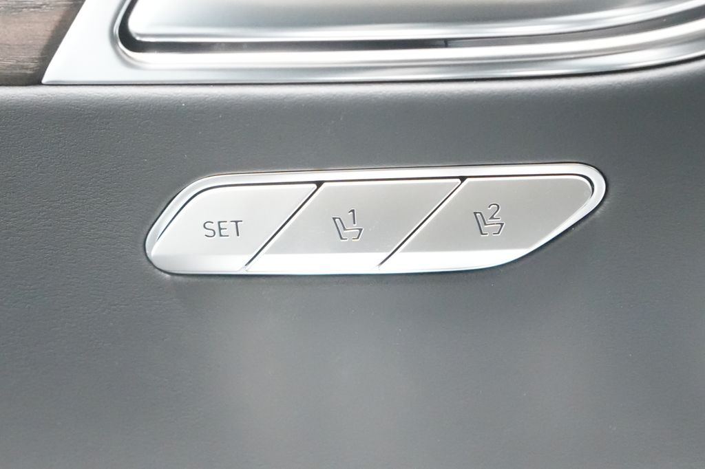 2026 Genesis GV80