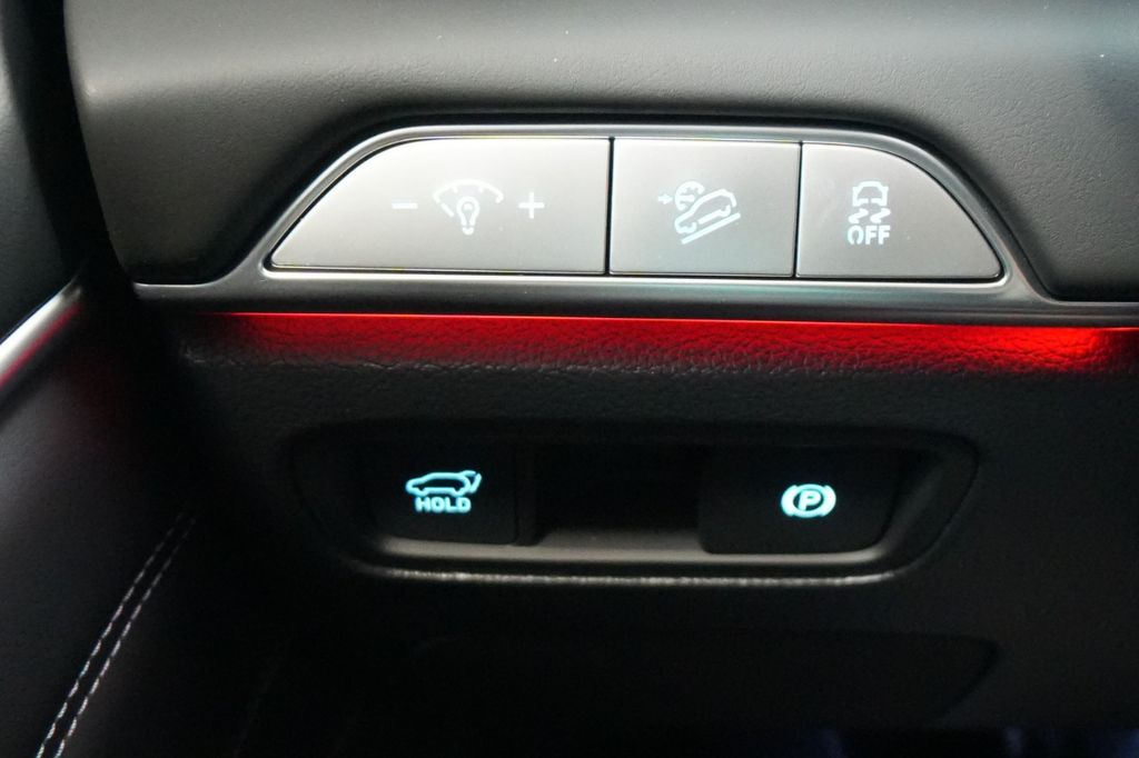 2025 Genesis GV80