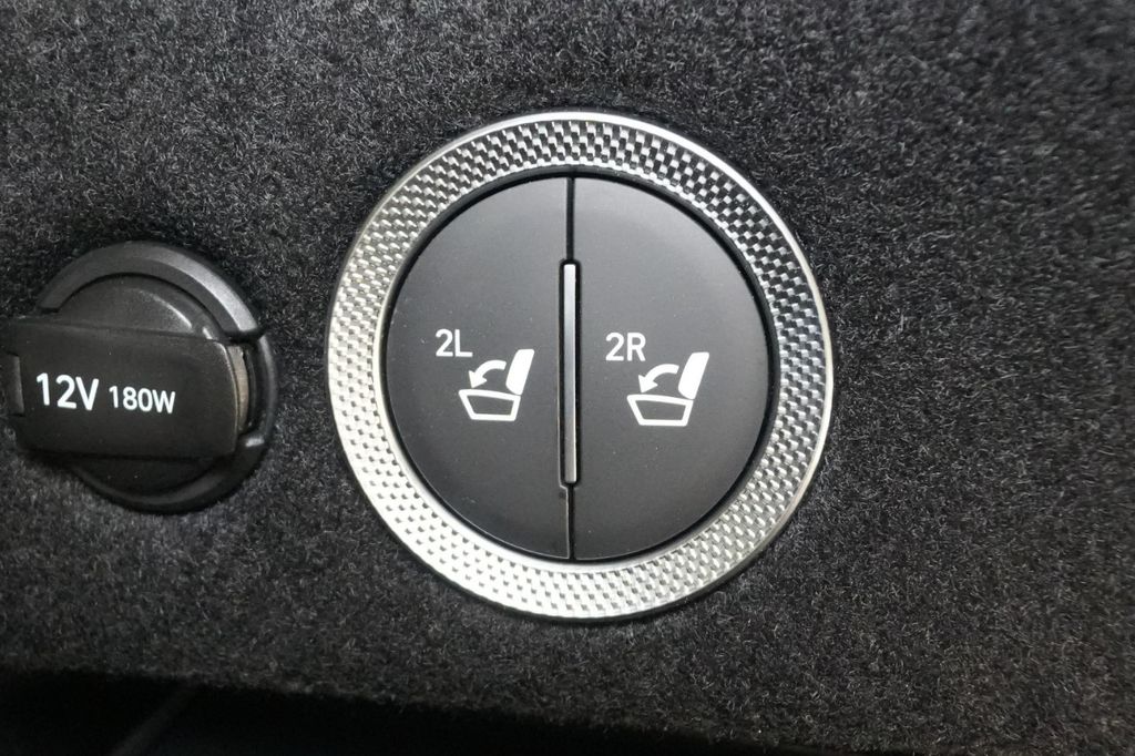2025 Genesis GV80