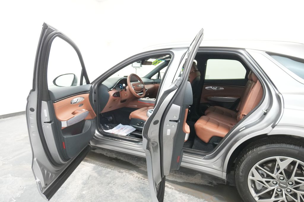 2023 Genesis GV70