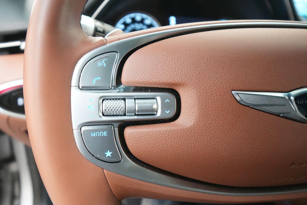 2023 Genesis GV70