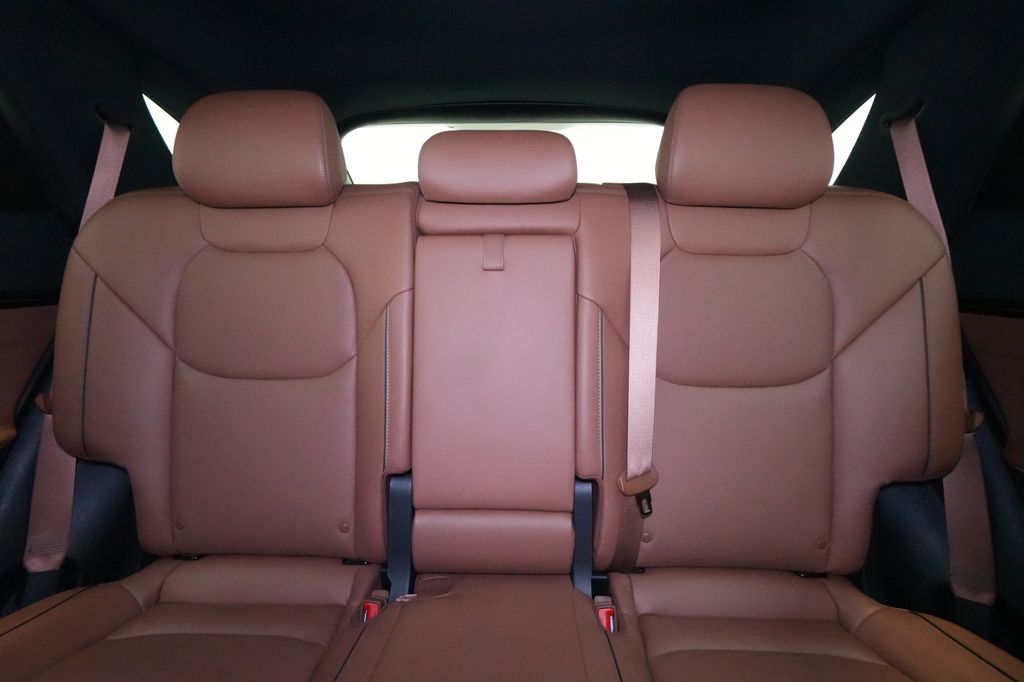 2023 Genesis GV70