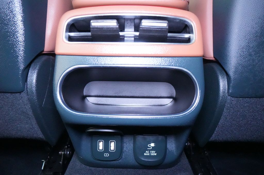 2023 Genesis GV70