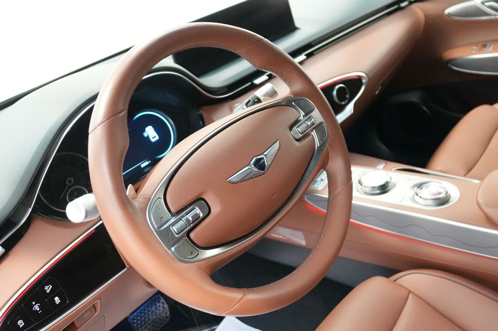 2023 Genesis GV70