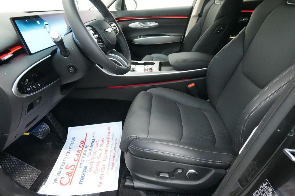 2026 Genesis GV70