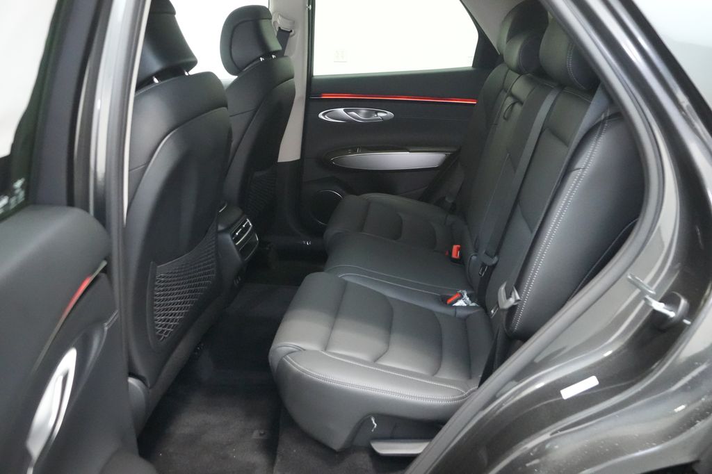2026 Genesis GV70