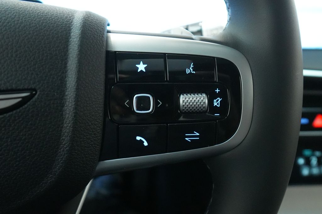 2026 Genesis GV70