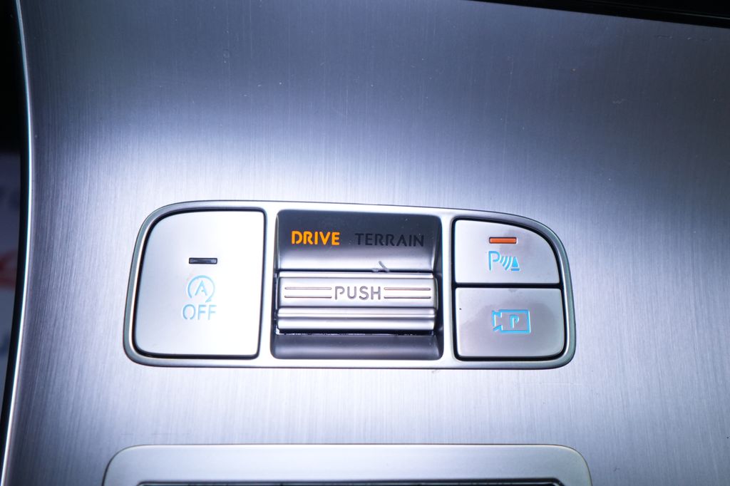 2026 Genesis GV70