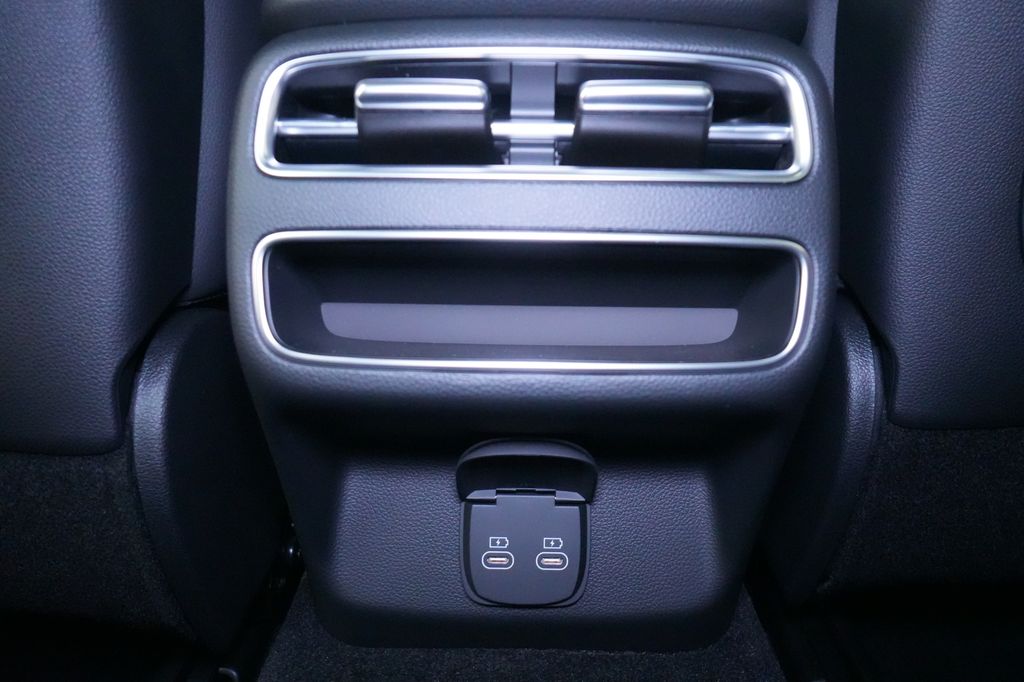 2026 Genesis GV70