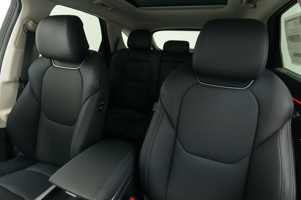 2026 Genesis GV70