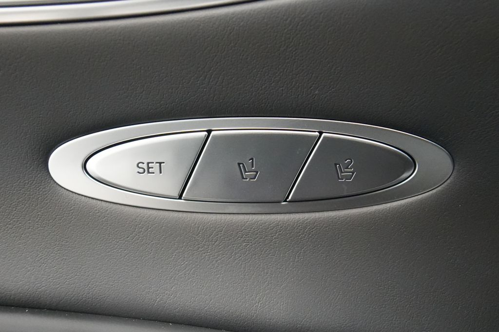 2026 Genesis GV70