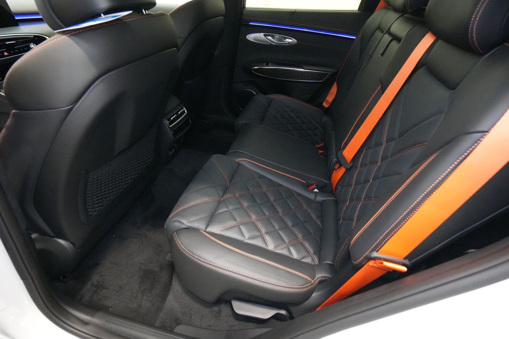2026 Genesis GV70