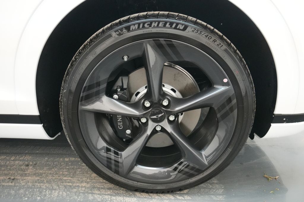 2026 Genesis GV70